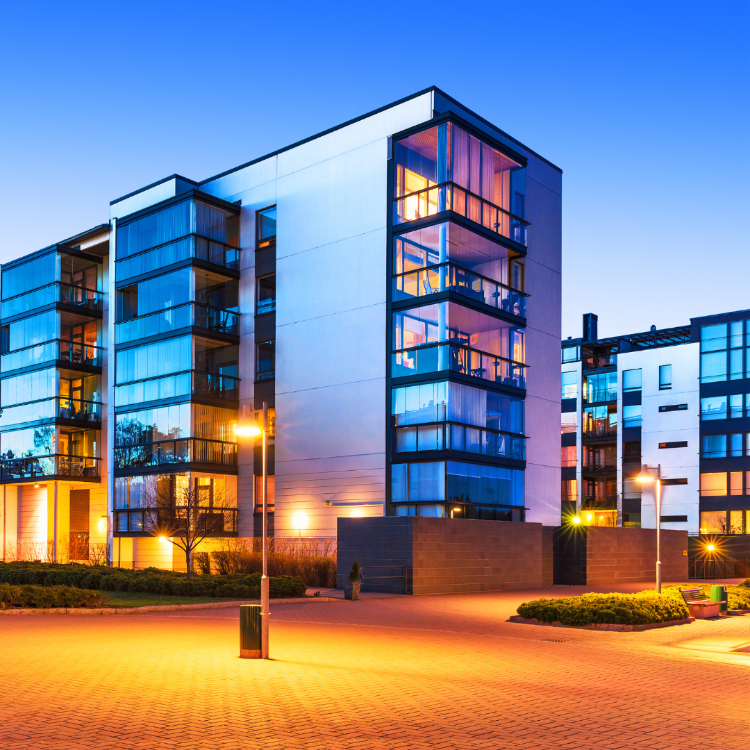 brown elegant eau de parfum instagram post (2)